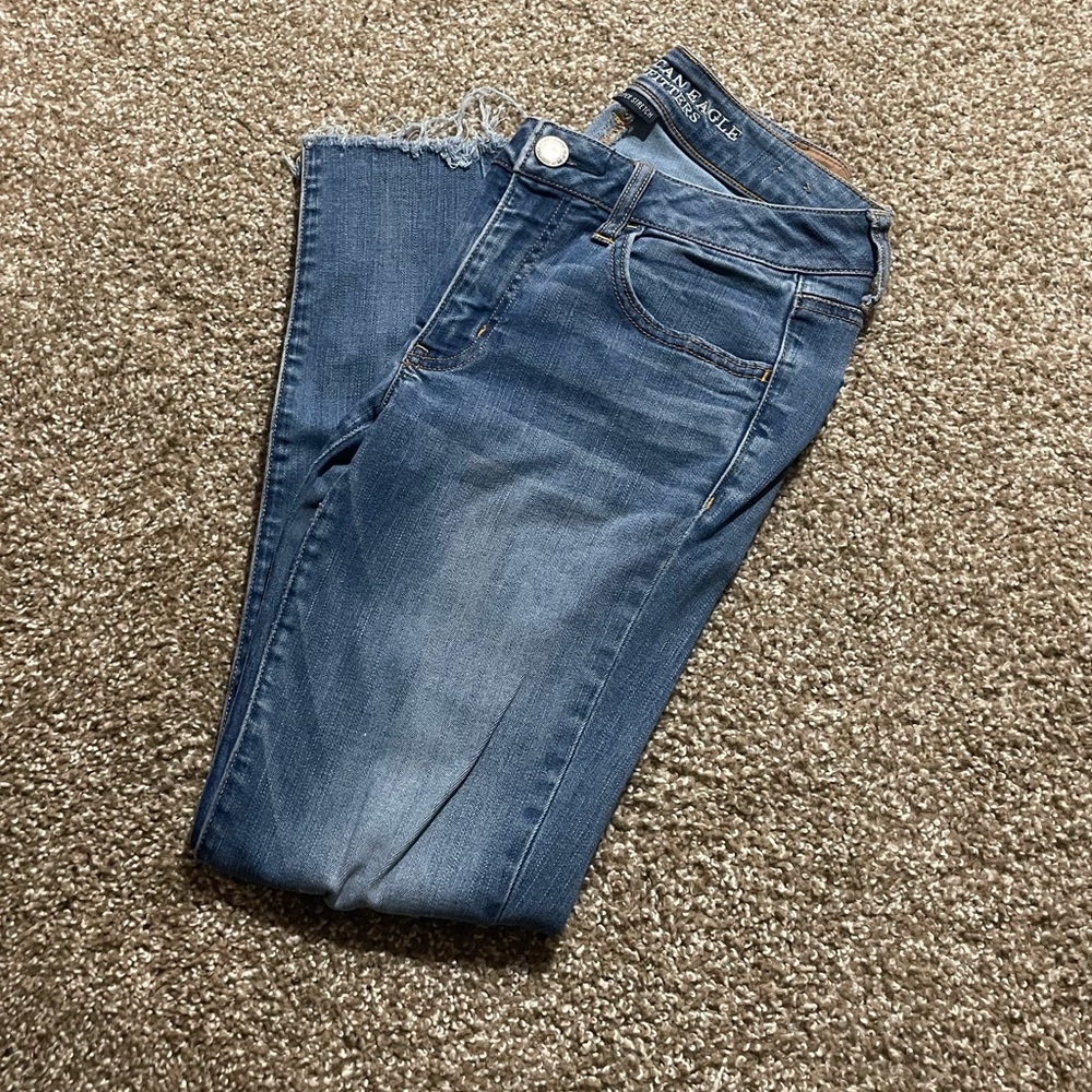 American Eagle light wash jeans